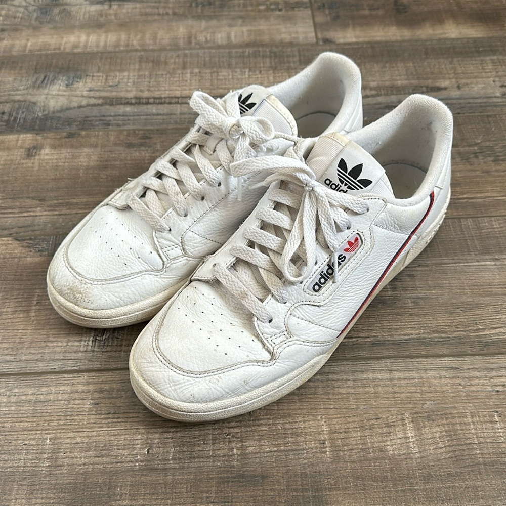 Adidas Sneakers